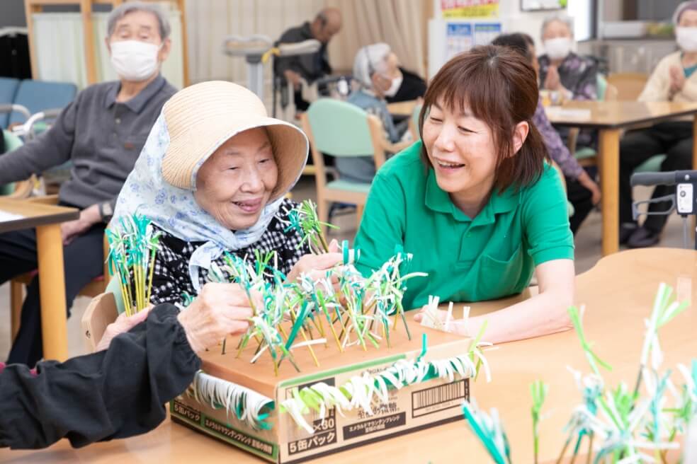 介護職員・看護師として 2年以上の経験のある方へ