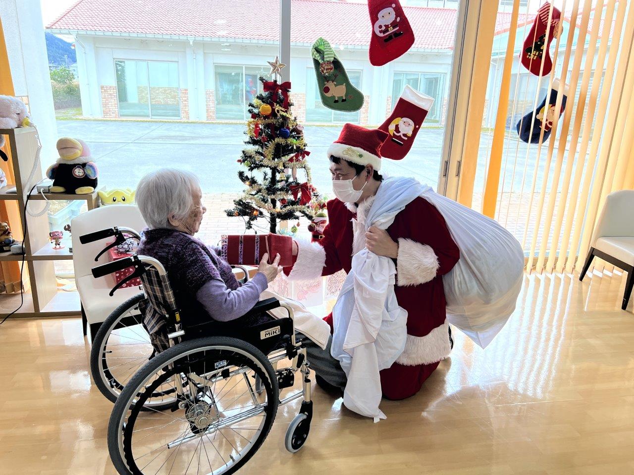 クリスマス会を開催